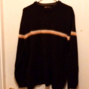 Retrofit Dark brown sweater Size Large